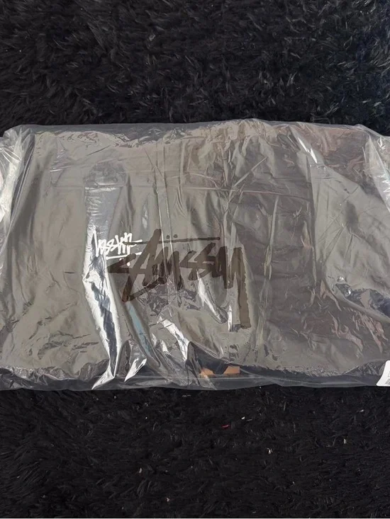 Stussy Black Zip Hoodie with White Logo - Picture 6 of 6